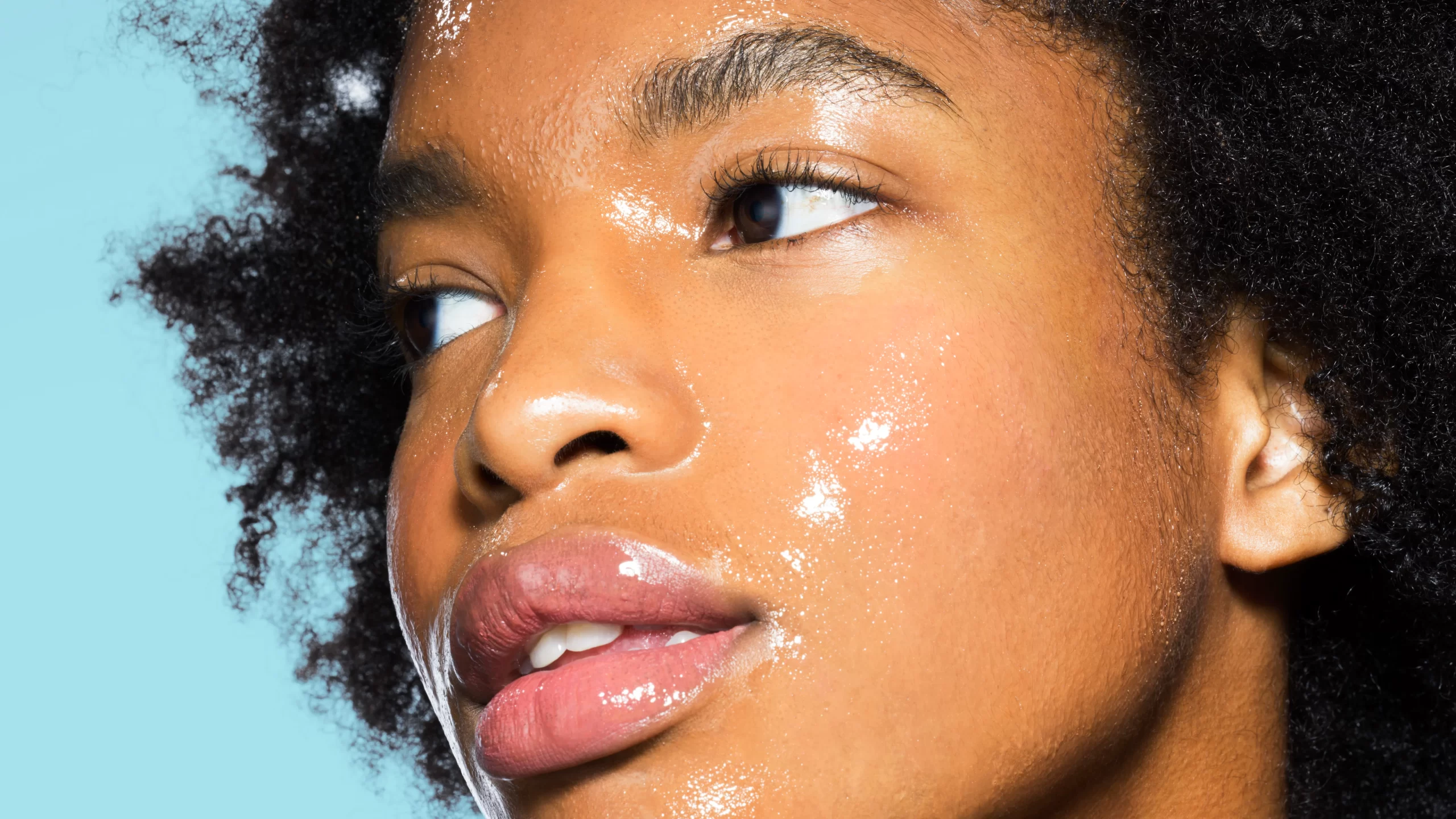 Skin Care in 2025: Why Barrier Repair, Skin Cycling, and AI Beauty Are Taking Over